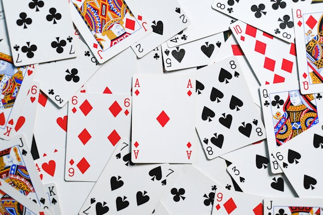 Mastering the Art of Bidding in Spades: A Comprehensive Guide for Players